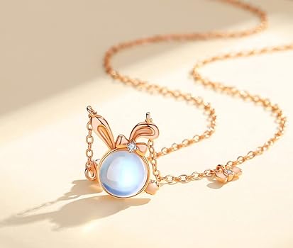 [LinnWell] 【Amazon限定ブランド】925純銀製 誕生石 ムーンストーンウサギ ネックレス レディース うさぎ 誕生石  ムーンストーンネックレス 人気 うさぎ ネックレス 可愛い シンプルおしゃれ 兎 うさぎ ペンダント うさぎ ネックレスレディース  クリスマスプレゼント誕生日